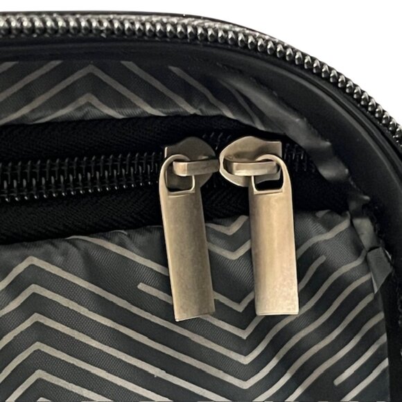 TRAVELERS CLUB Camilla Collection 20” Hardshell Expandable Carryon  Suitcase NWT - Picture 14 of 16